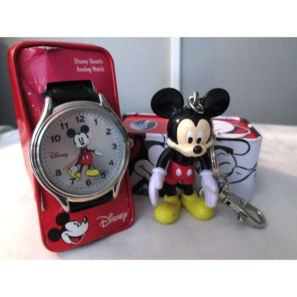 VINTAGE MICKEY MOUSE WATCH IN TIN w/BENDABLE MICKEY KEYCHAIN